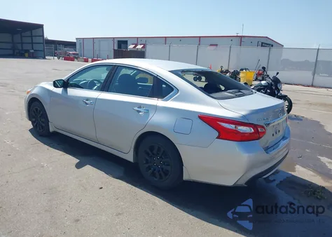 2016 Nissan Altima 2.5/S/Sv/Sl/Sr z USA, uszkodzony, nr VIN 1N4AL3AP2GN344618